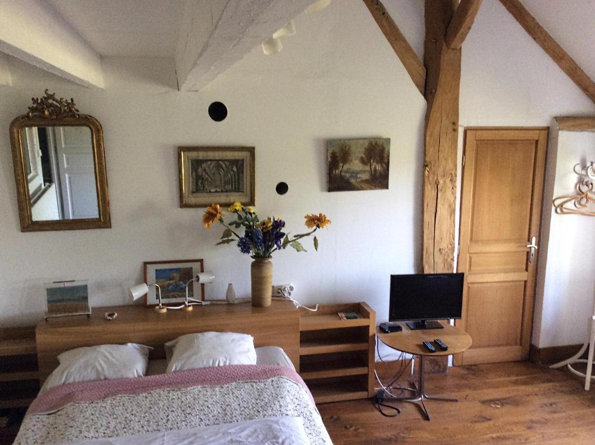 Lilac Cottage Saint-Lubin-de-la-Haye Екстериор снимка
